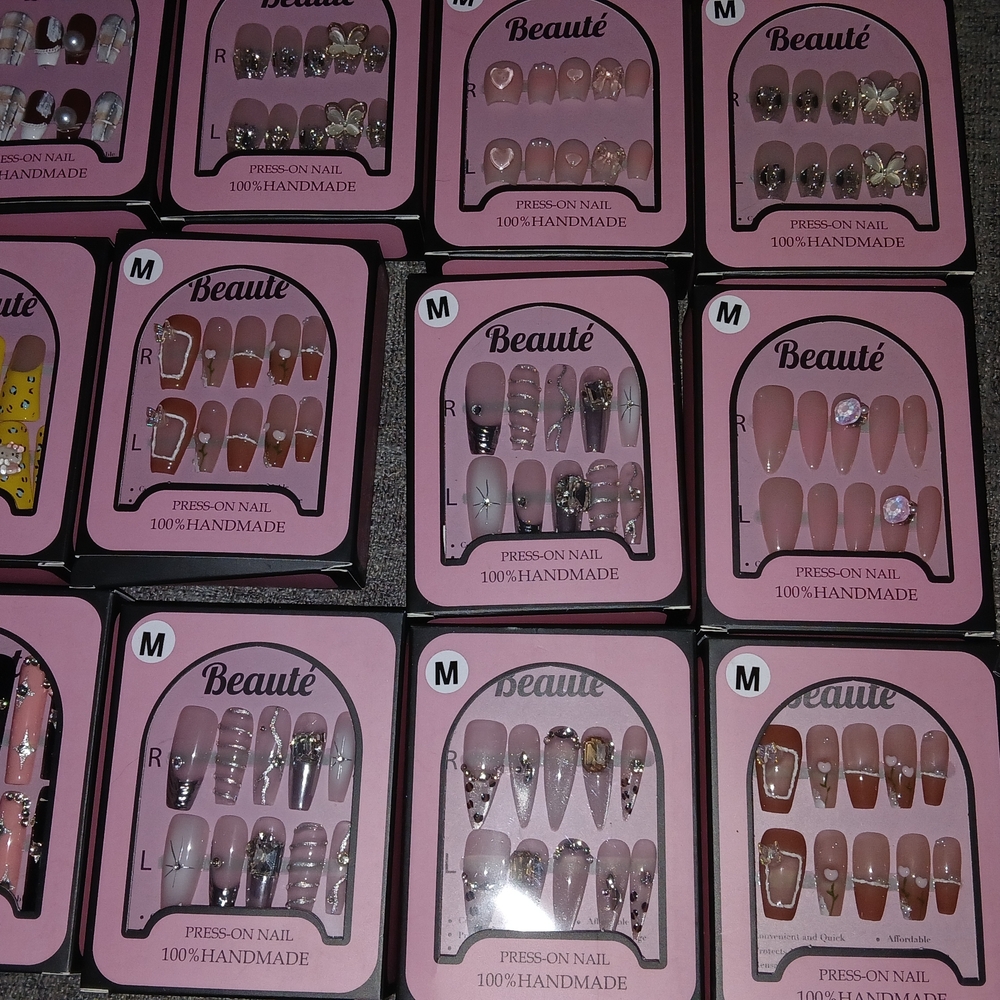 HANDMADE Press & Glue On Artificial Nails Sets [GLITZ, GLAM & SPARKLE] ✨️